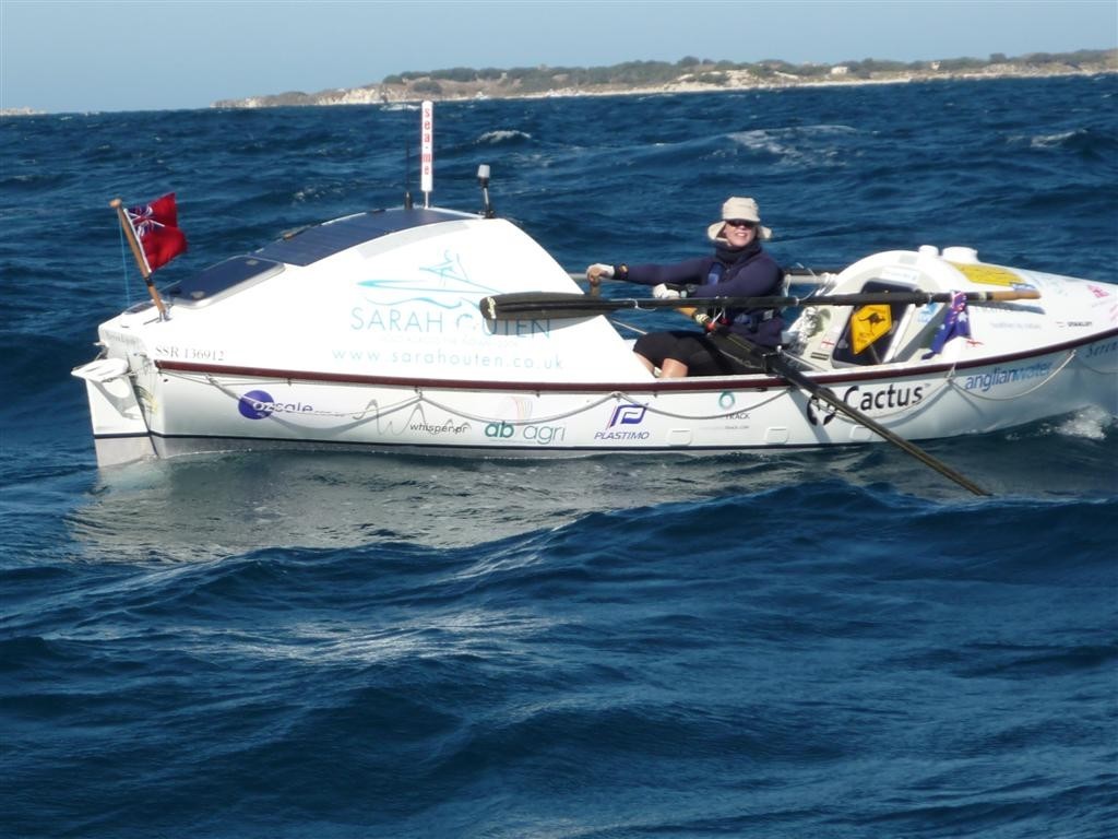Sarah Outen departing Australia © SW